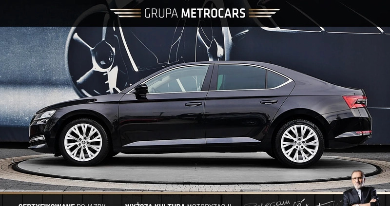 Skoda Superb cena 82899 przebieg: 189998, rok produkcji 2019 z Suchedniów małe 704
